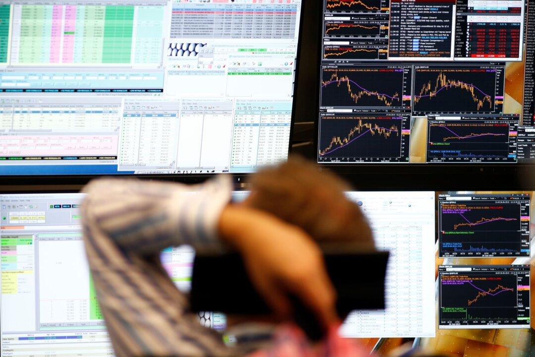 Gains in Stocks Capped by Rise in Real Yields, Netflix Disappoints