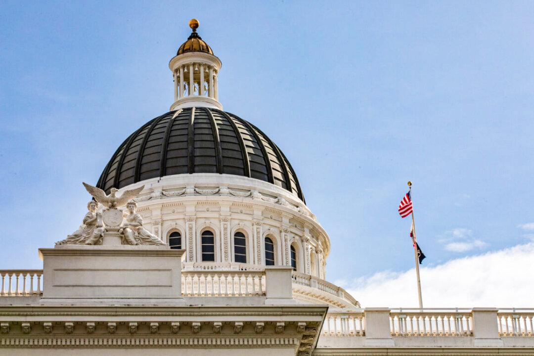 People’s Convoy Protests for 2nd Day in Sacramento