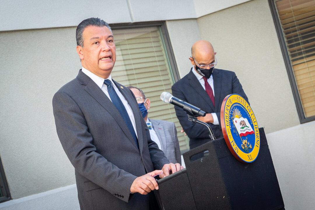 California U.S. Senate Midterm Race Heats Up Over Border Crisis, Inflation, Crime