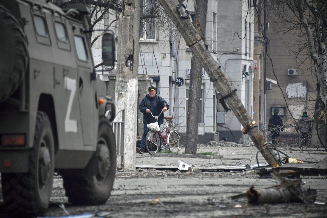 Kremlin Official Reaffirms Goal of Taking Donbass-Crimea Land Corridor from Ukraine