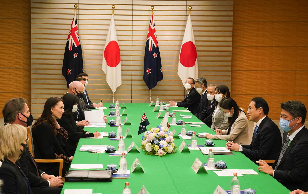 Japan, New Zealand Boost Defense Cooperation Amid ‘Unprecedented Challenges’