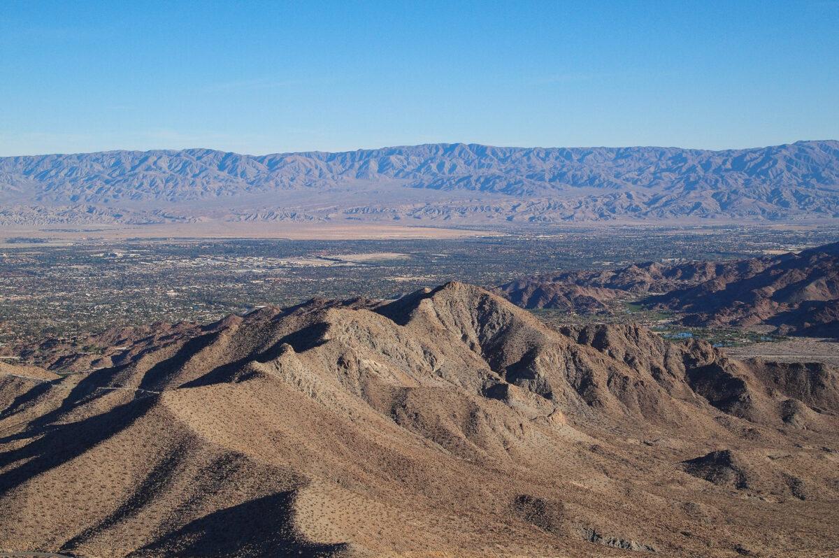 Palm Springs, Calif., seen from Highway 74 on Dec. 29, 2011. (John Fredricks/The Epoch Times)