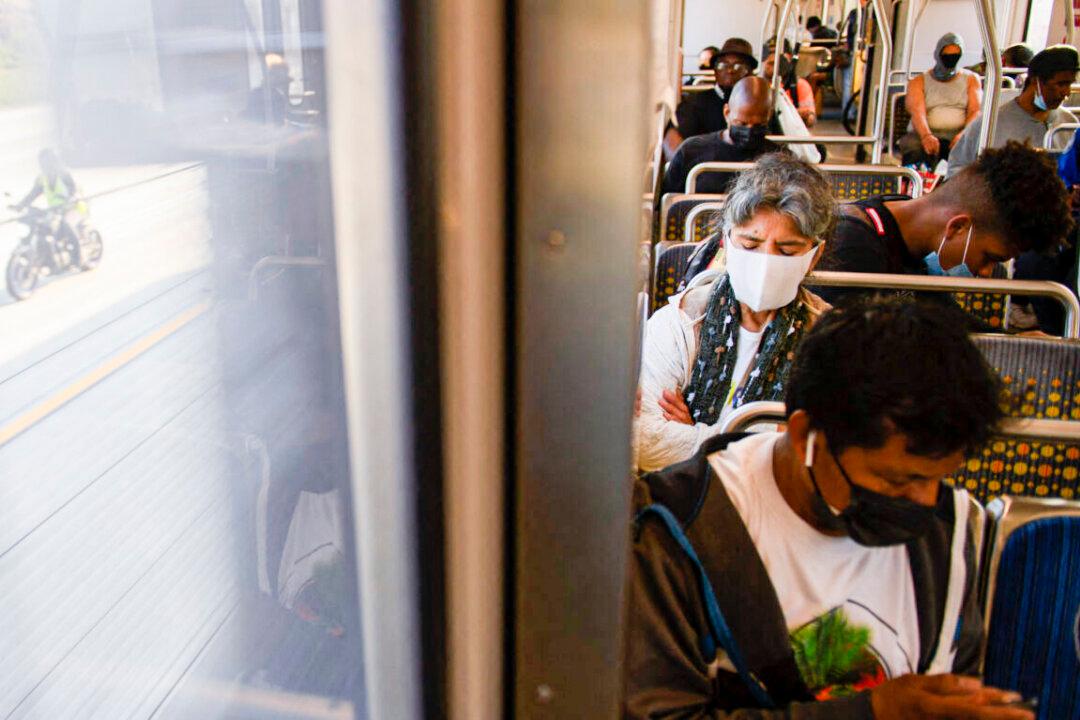 Los Angeles County Issues New Order Requiring Mask-Wearing on All Public Transit
