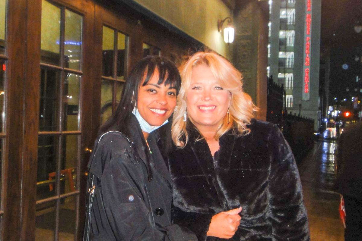 Shen Yun Brings the World Together, Say 2 Friends