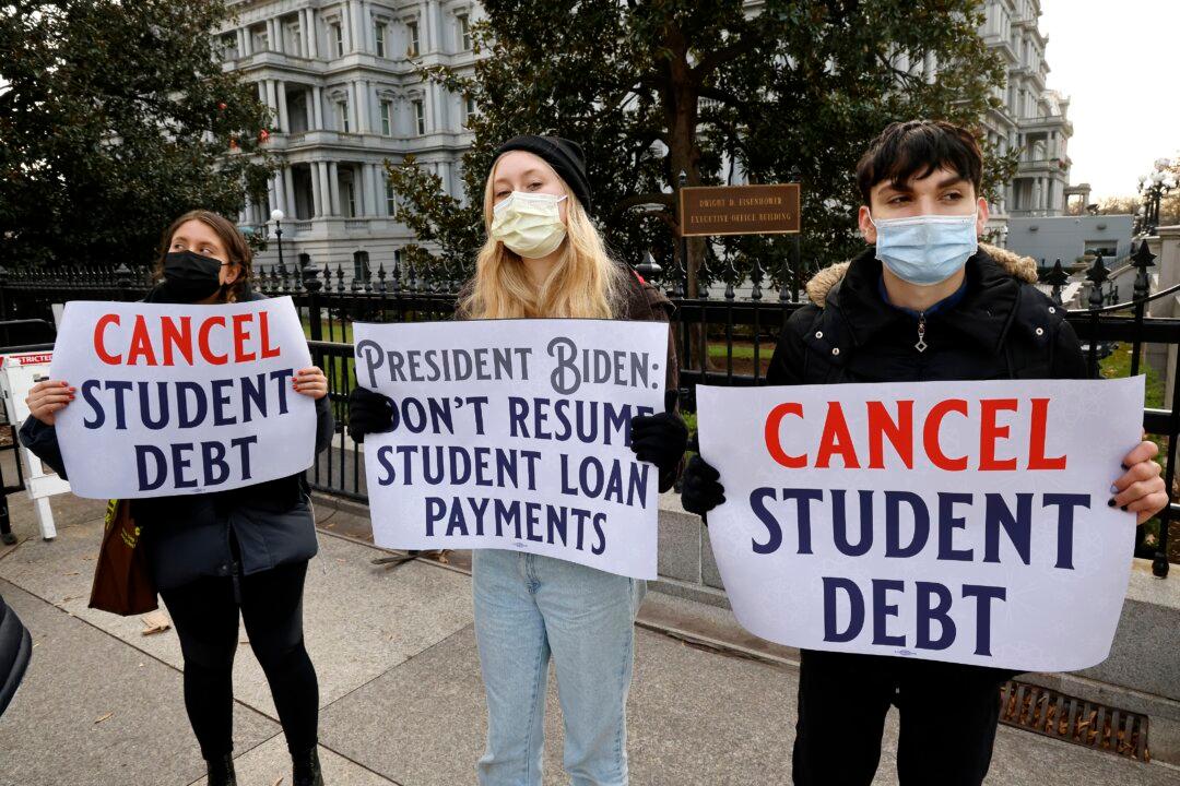 Appeals Court Denies Biden’s Bid to Revive Student Debt Bailout