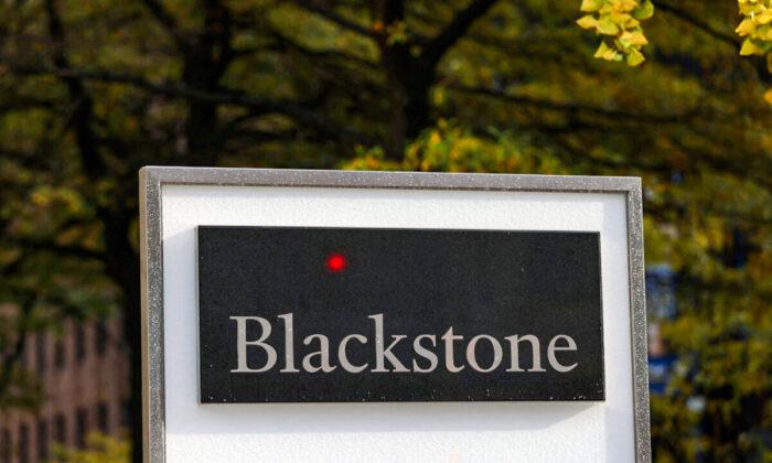 Blackstone-Owned Landlord to Cease Buying Homes in 38 Cities as US Housing Market Slows