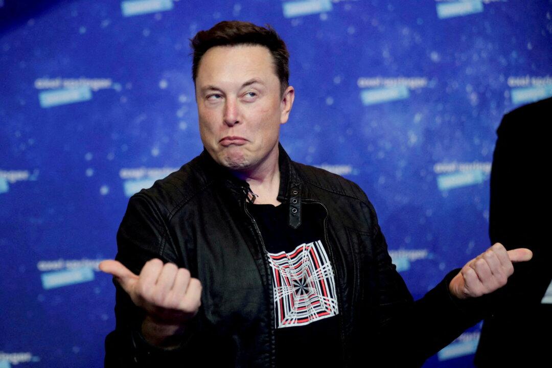 Wall Street Journal Claims ‘Shadow Crew’ of Billionaires Urged Musk to Buy Twitter