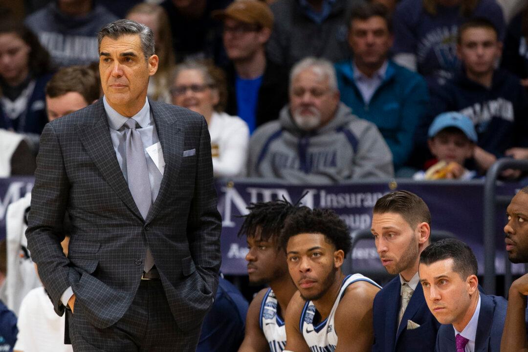 Villanova’s Jay Wright Retires After Final Four and 2 Championships