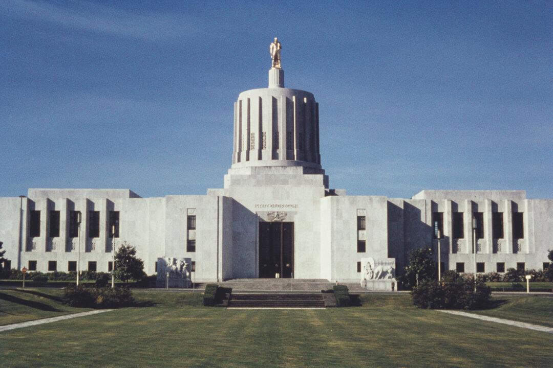 Oregon Bill Would Require Insurers to Cover Sex Changes, Not Detransitions