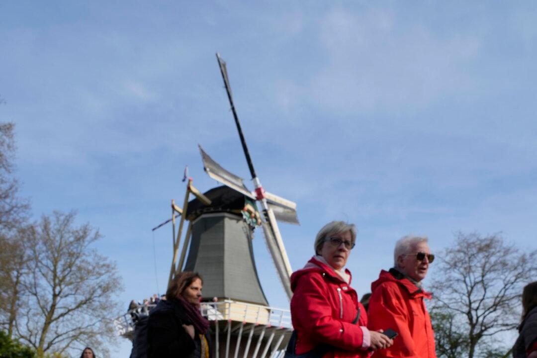 The Netherlands Investigates Two Chinese Police Stations Operating Illegally in the Country