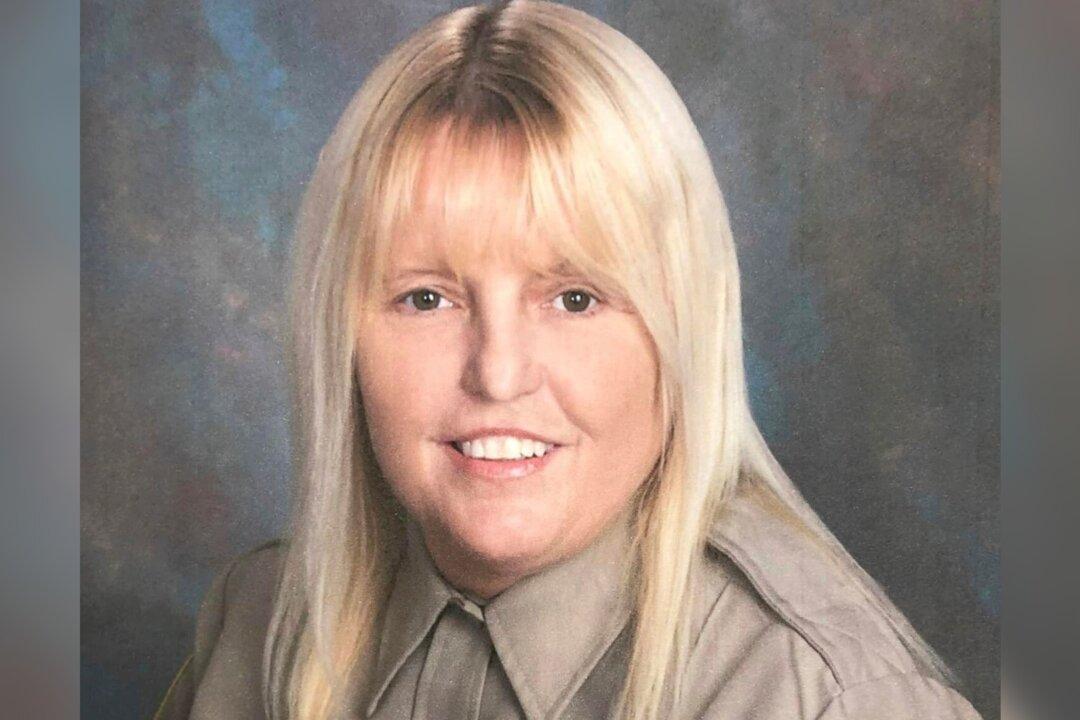 Alabama Prison Official Missing After Escorting Inmate