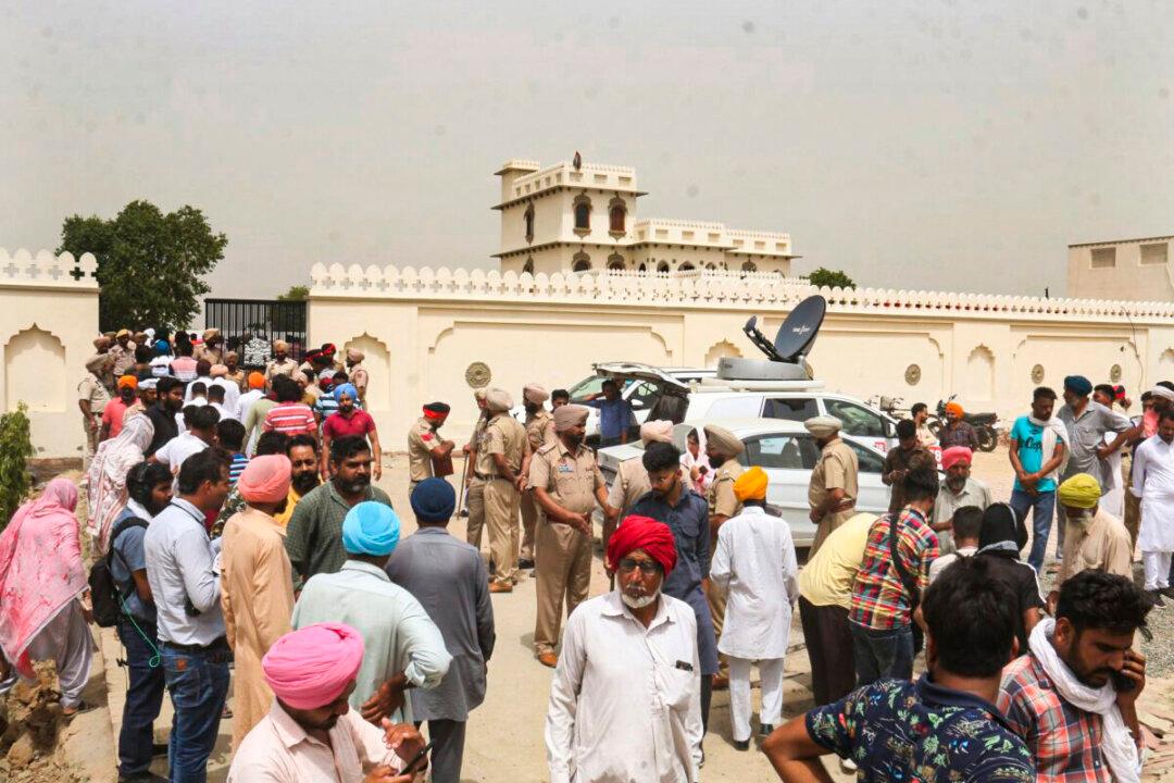 Popular Punjabi Rapper Sidhu Moose Wala Shot Dead at 28