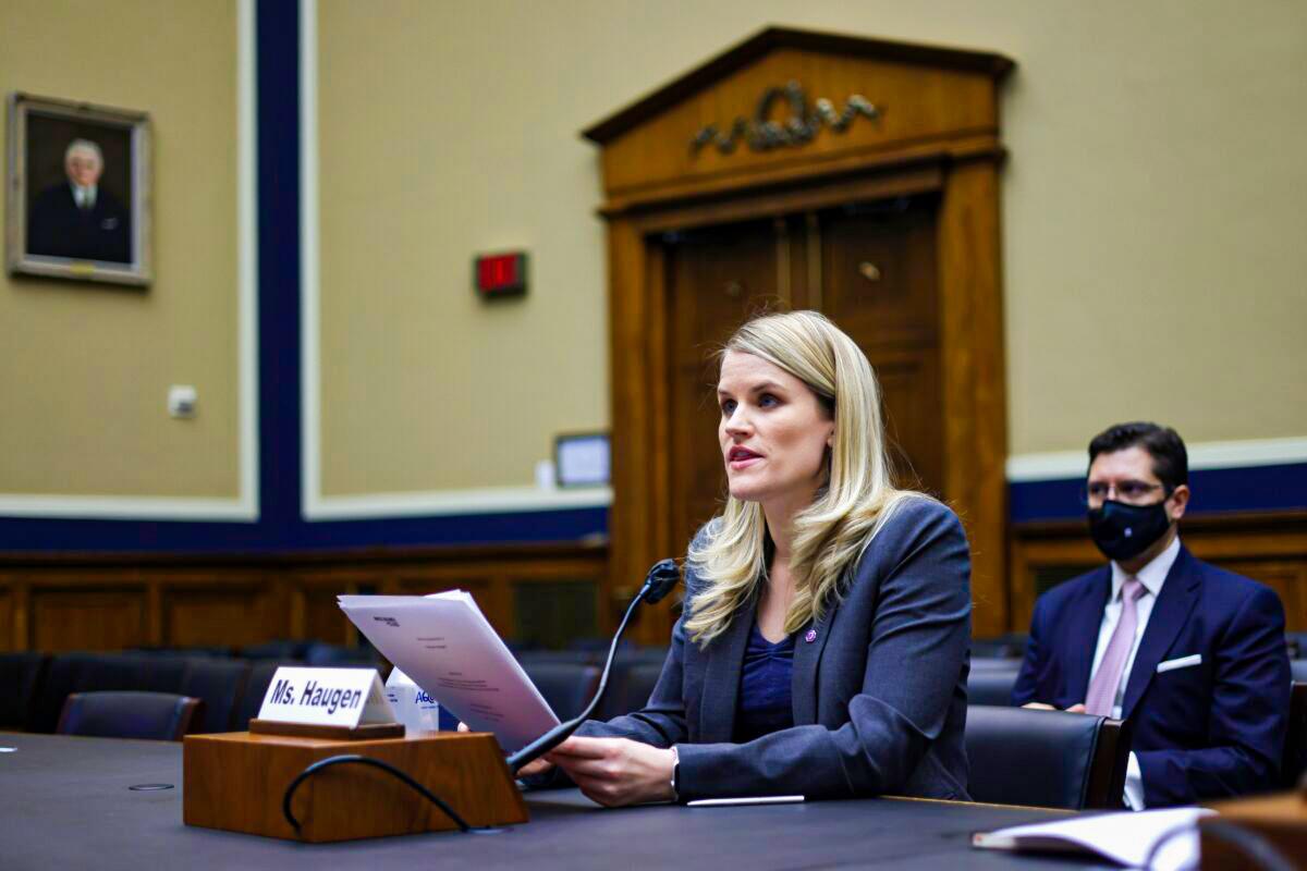 Facebook Whistleblower Optimistic About Musk’s Twitter Move, Says He Can Take Feedback Better Than Zuckerberg