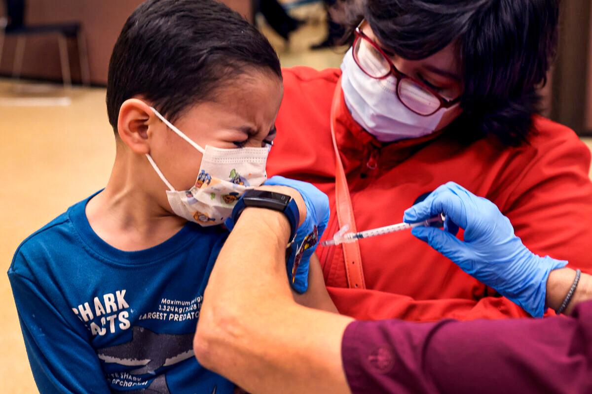 FDA to Discuss Child COVID-19 Vaccine in June; Moderna, Pfizer Request Emergency Use Authorization