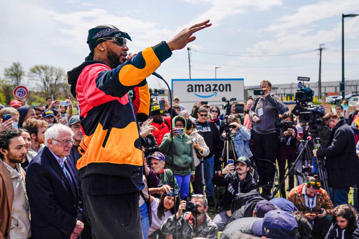 Amazon Workers Reject Unionization at Second Staten Island Warehouse Election