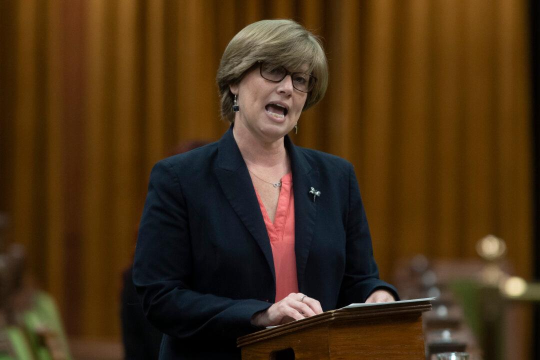 Tory MPs Press Liberals on Travel Vaccine Mandate as Tourism Season Opens