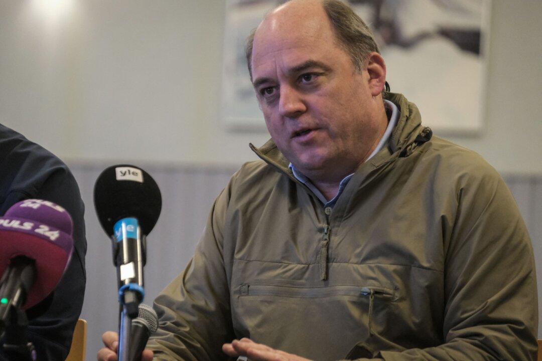 UK Defence Chief Meets Zelenskyy on Surprise Trip to Ukrainian Capital