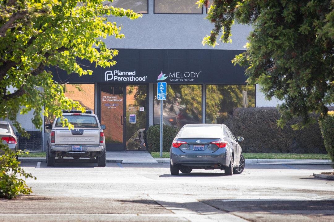 Utah House Passes Bill Restricting Abortion Clinics in the State