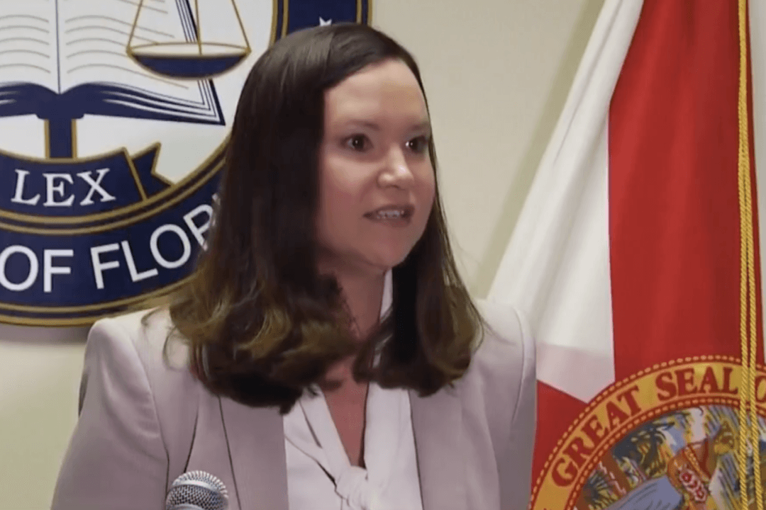 Florida AG Warns Parents About Dangers of ‘Digital Dealers’