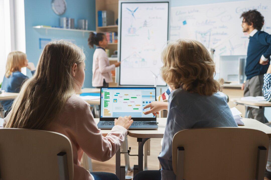 How Hybrid Schools Are Reshaping Education