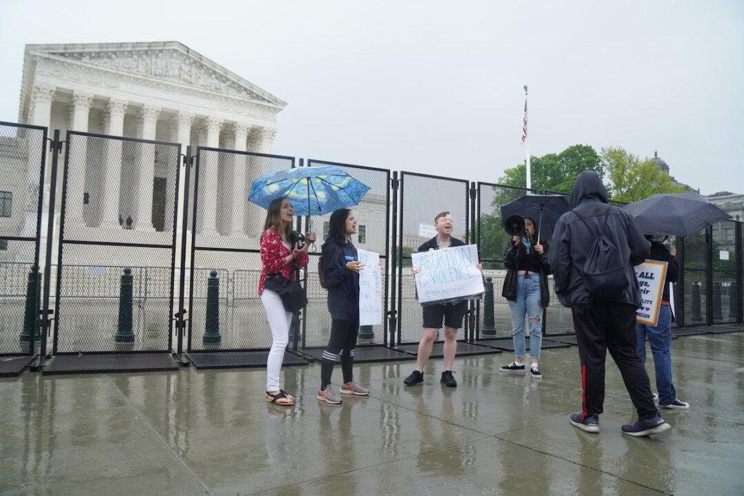 Rain Cools Protests Over Supreme Court Abortion Issue