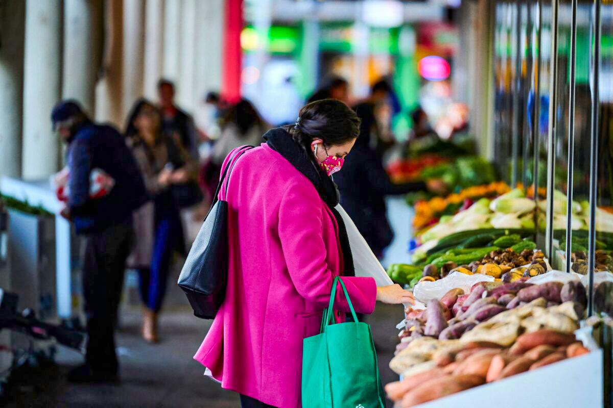 Rising Living Costs Are Top Concern for Australian Voters: Survey