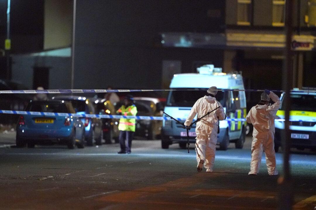 UK Police Urge Gun Owners To Hand Over Weapons