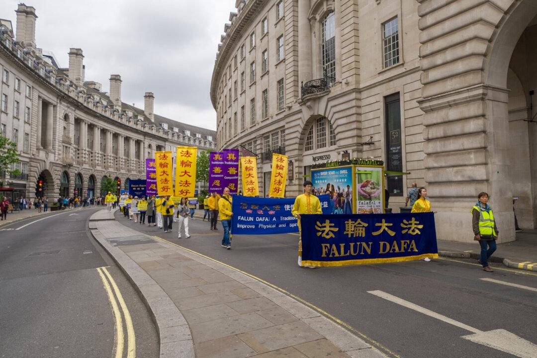 London Parade Marks 30th Anniversary of World Falun Dafa Day