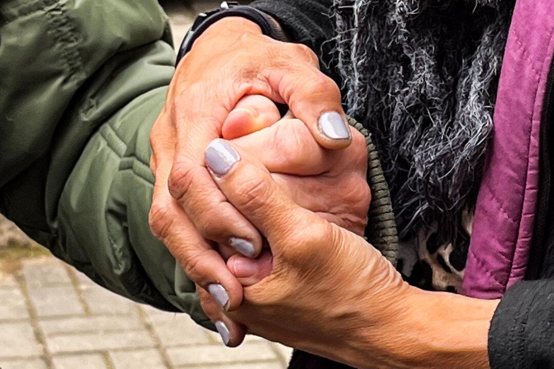 Southern Californians Return From Serving War Victims in Poland