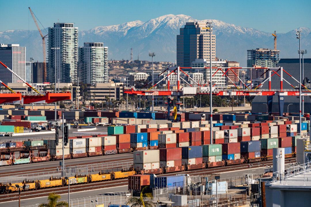 Biden Acts as Tens of Thousands of Rail Labor Union Workers Vote to Strike