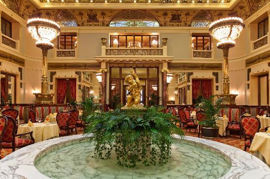 Book Review: ‘A Gentleman in Moscow’: Welcome to Hotel Metropol and a Noble Soul