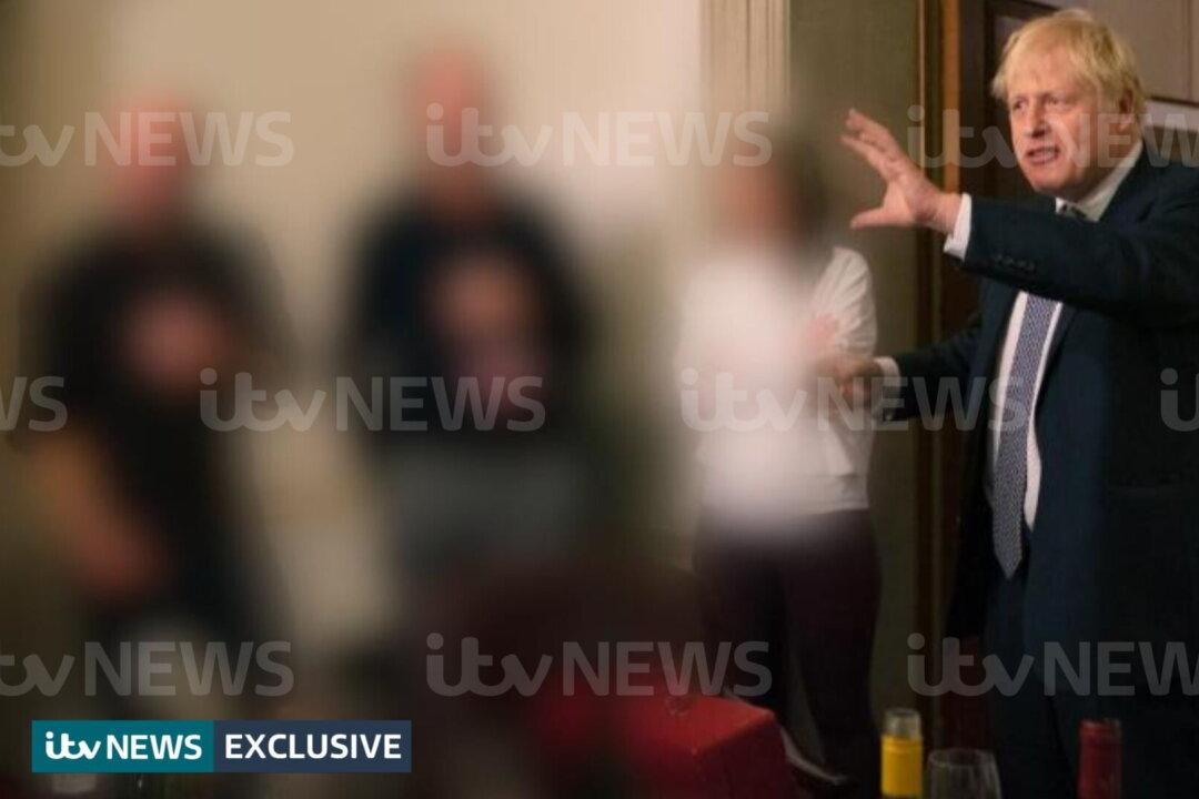 No. 10 Was ‘Oasis of Normality’ Where COVID Rules Were Not Enforced, Partygate Probe Told