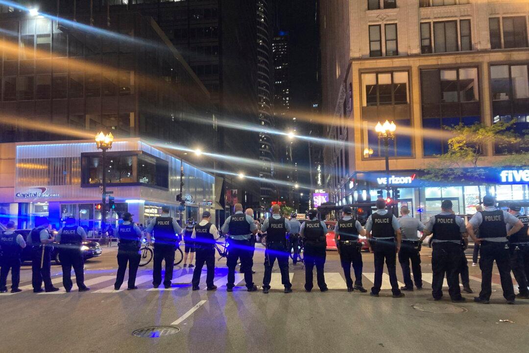 Teen Charged in Fatal Shooting Near Chicago ‘Bean’ Sculpture