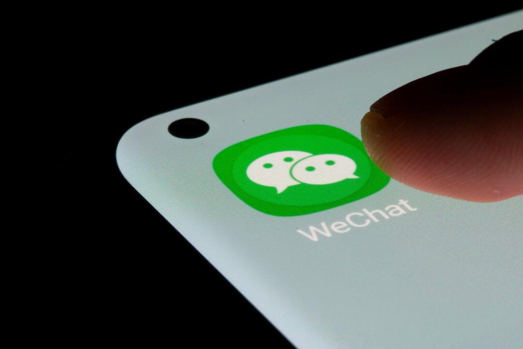 Canada Bans China’s WeChat App on Government Devices