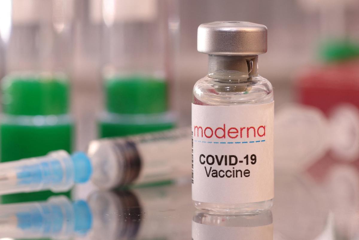 UK Approves Moderna’s Omicron COVID-19 Booster Vaccine