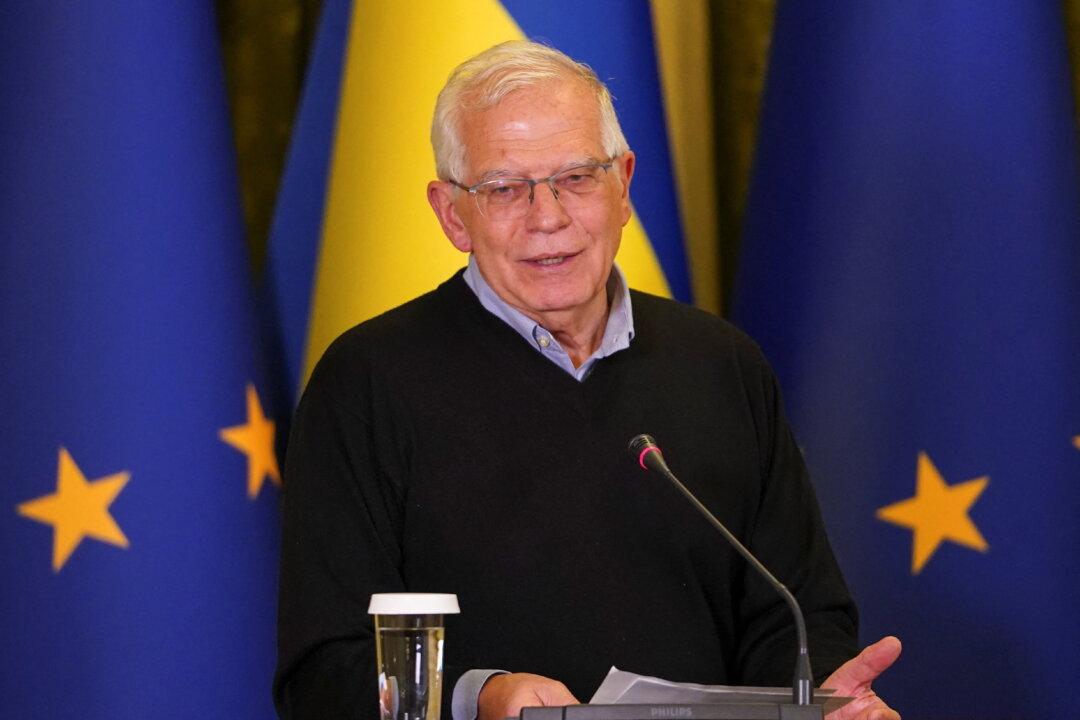 Top EU Diplomat Says Europe’s Prosperity Based on Cheap Gas From Russia