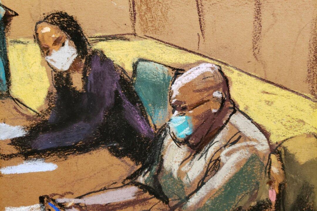 Accused NY Subway Shooter Pleads Not Guilty to Terrorism, Weapons Charges