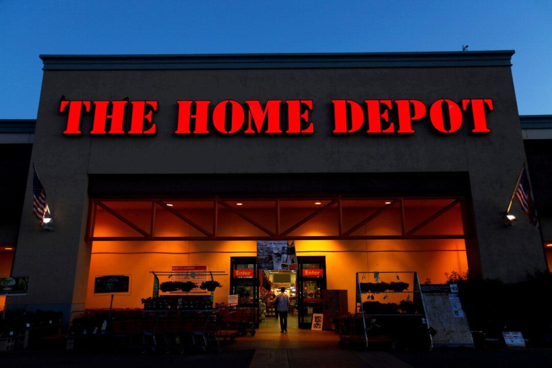 Home Depot Raises Full-Year Forecasts as Demand Stays Firm