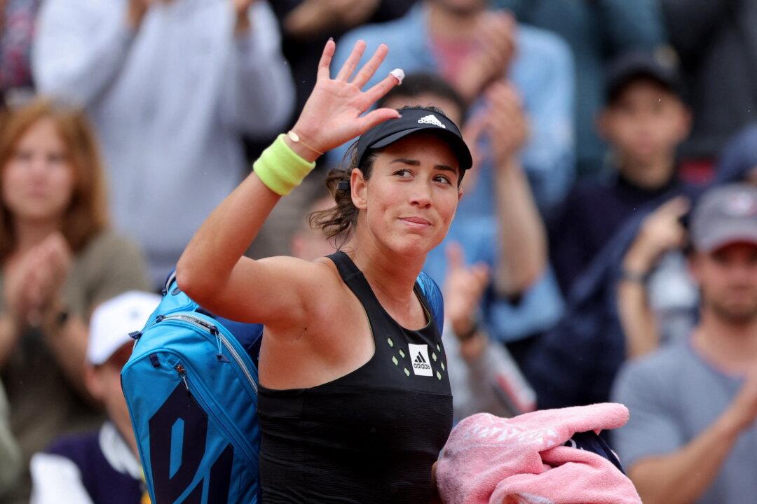 Muguruza’s Freefall Continues With French Open First-Round Loss