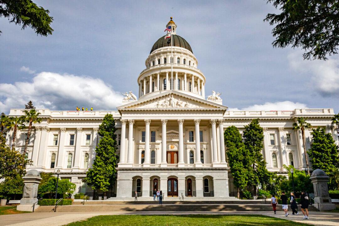 California Bill to Ban School Boards From Abruptly Firing Administrators Advances