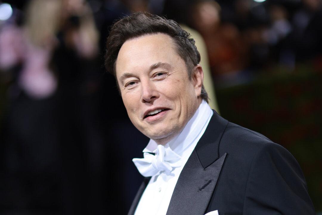Elon Musk, Richard Branson & Jeff Bezos’ Best Advice for Ensuring Your Startup Doesn’t Fail