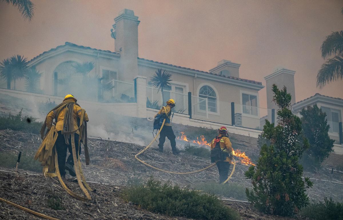 2 More Insurers Fleeing California, More Than 50,000 Homeowners to Lose Coverage