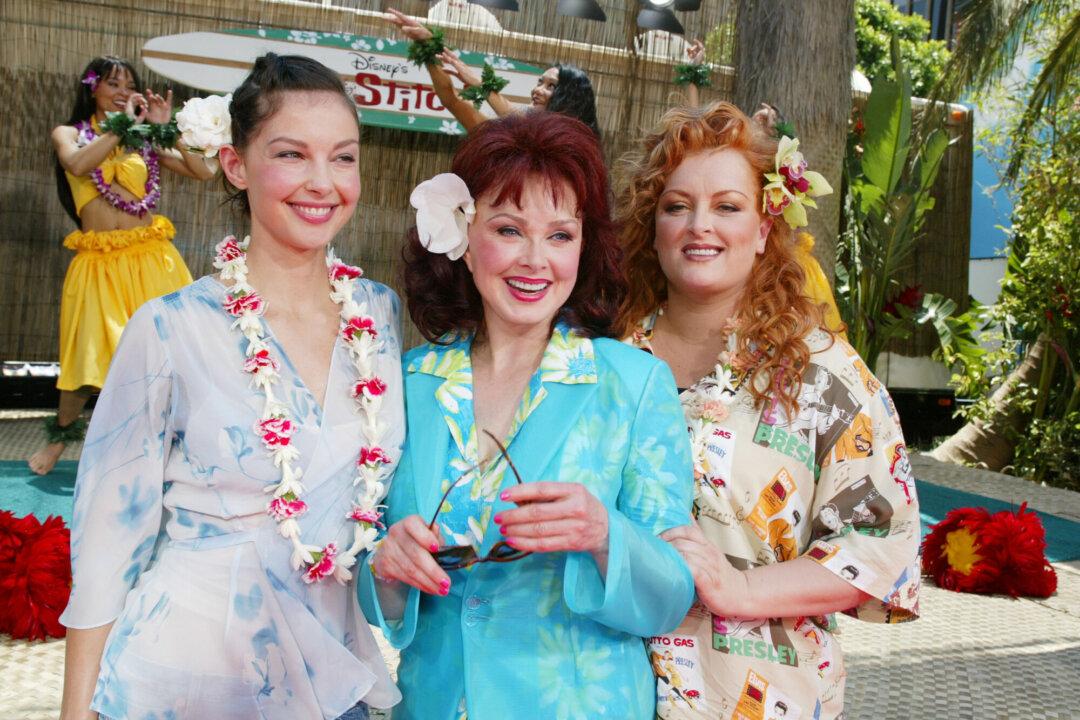 Ashley Judd Confirms Naomi Judd Died by Self-Inflicted Gunshot Wound