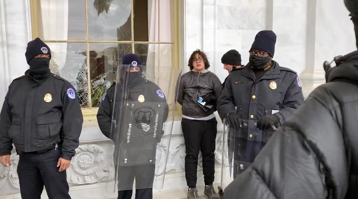 DOJ Acted in ‘Bad Faith and Treachery’ by Withholding Exculpatory Jan. 6 Evidence, Attorney Says