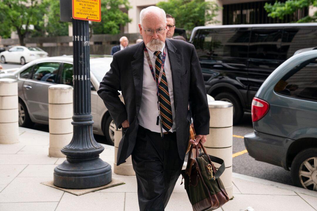 Jurors Picked for Trial of Former Clinton Campaign Lawyer