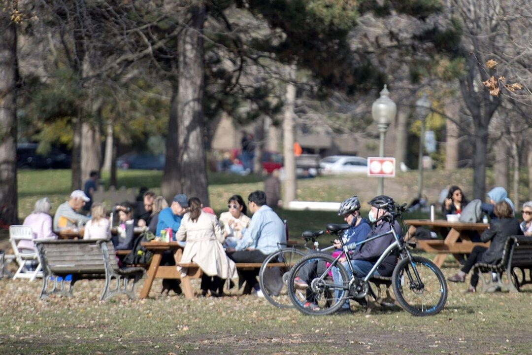 John Robson: People Move to Canada to Be Canadian, Not Hyphenated Canadians