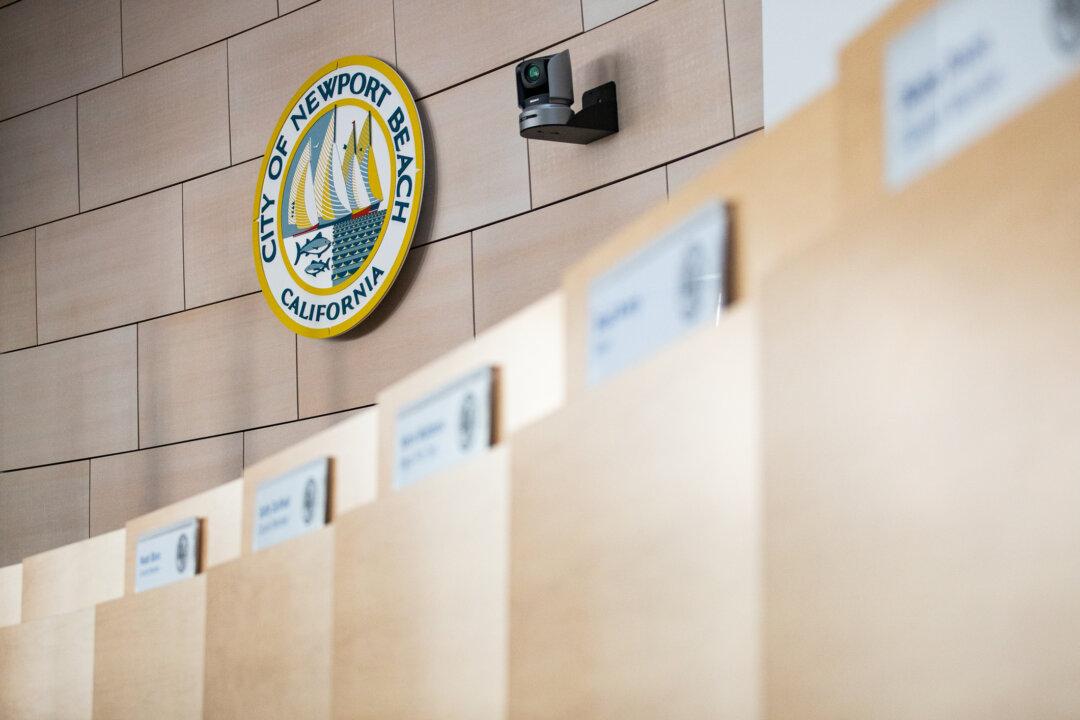 Newport Beach Measure B: Elect the Mayor or Not?