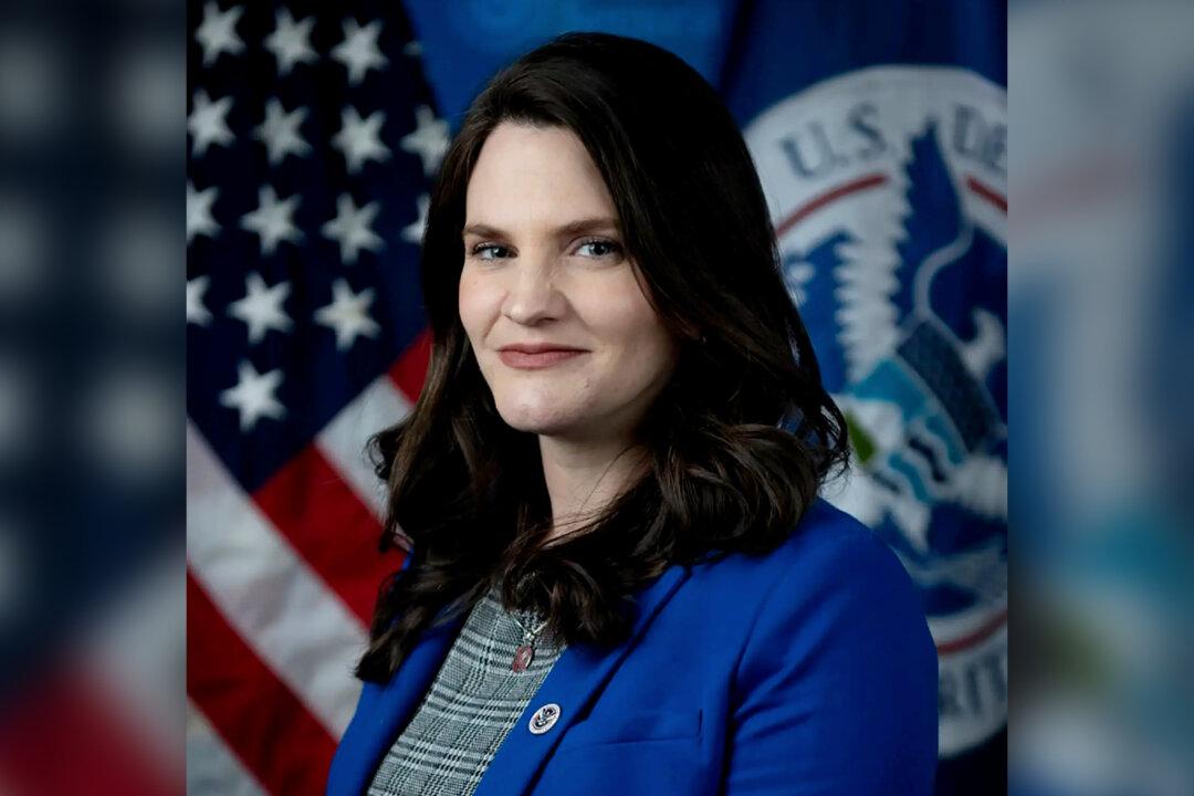 Clinton Supporter Who Led Disinformation Board Until Resignation Says She Wasn’t a Partisan Actor