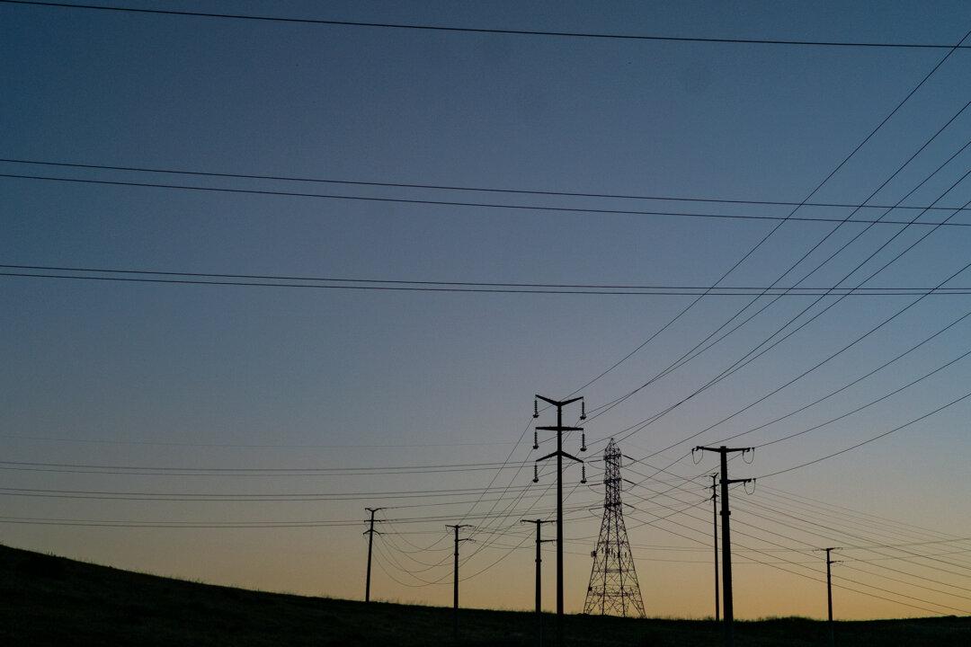 More Than 4,000 Homes Affected on Labor Day by Power Outage in Laguna Beach