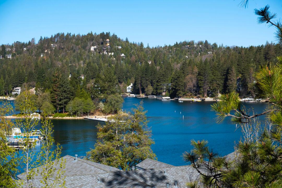 Nestled in the ‘Alps of Southern California,’ Lake Arrowhead Holds Power to Heal